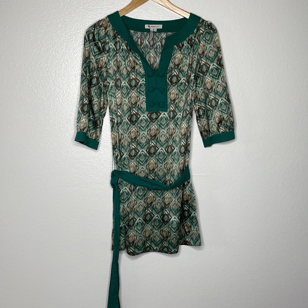 BCBGeneration Half Sleeve Mini Dress sz‎ XS Green/ multicolor